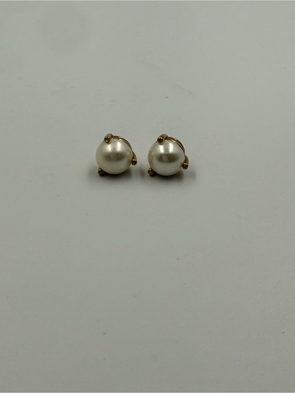 Kate Spade Rise and Shine Pearl Stud Earrings Goldtone White Pearl Wedding Prom